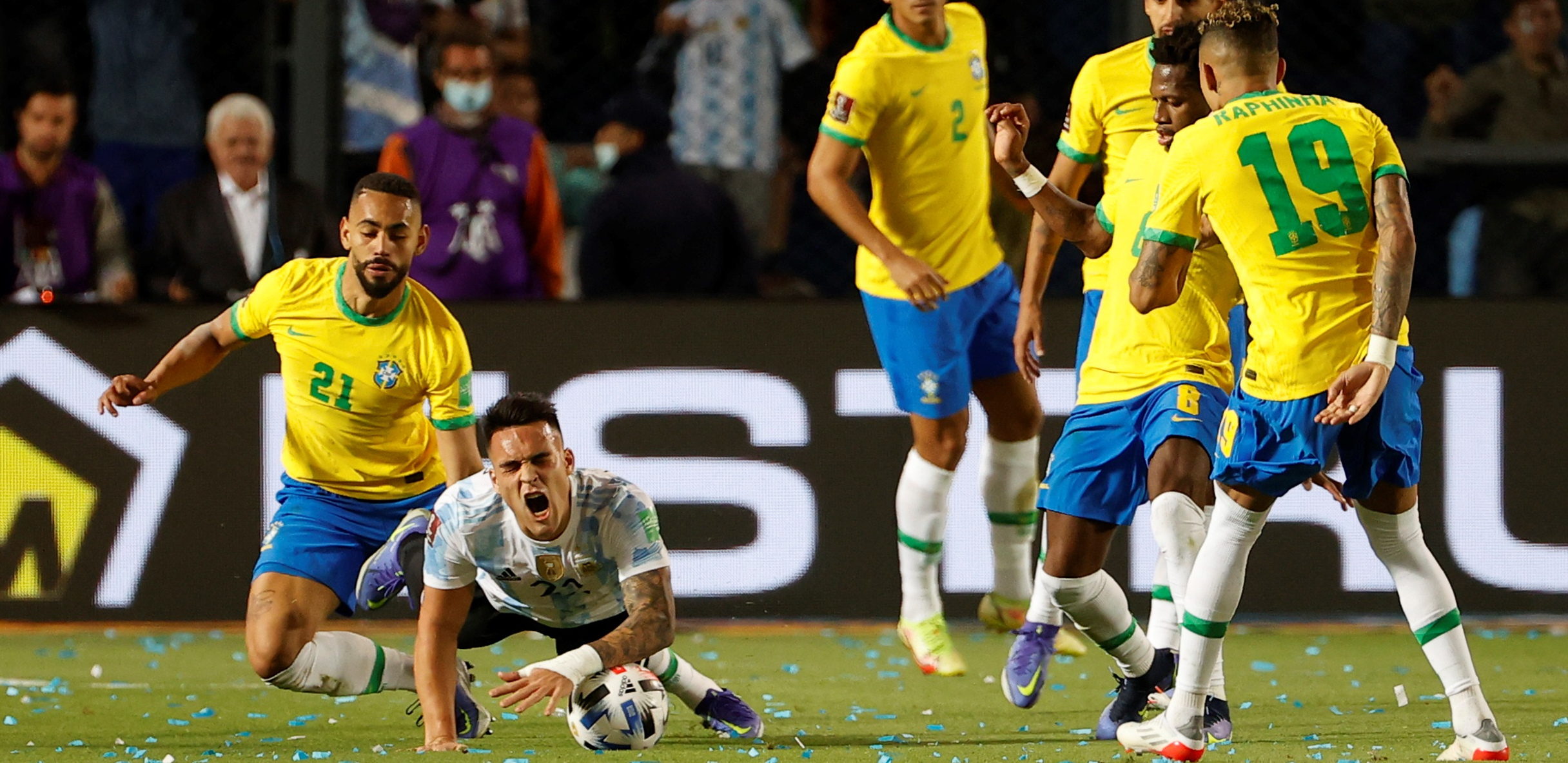 TUČA, KRV I HAOS! Argentinci i Brazilci "zaboravili" da igraju fudbal, Mesi overio prolaz u Katar!