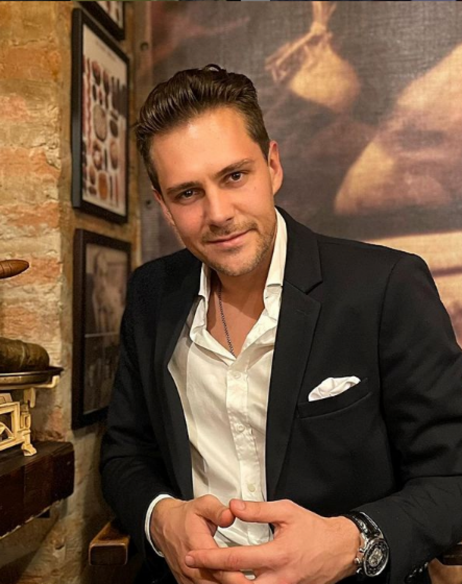 BIKOVIĆ OKREĆE NOVI LIST! Glumac spreman za ženidbu, otpočeo zajednički život sa novom devojkom!