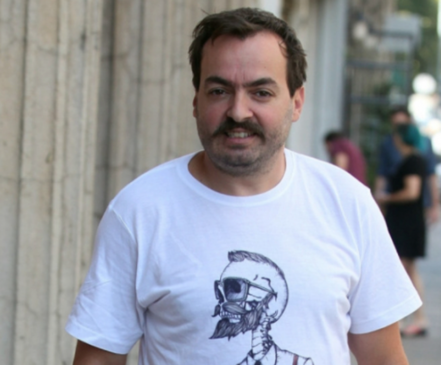 TRPEO SAM JAKE BOLOVE Glumac iz serije 