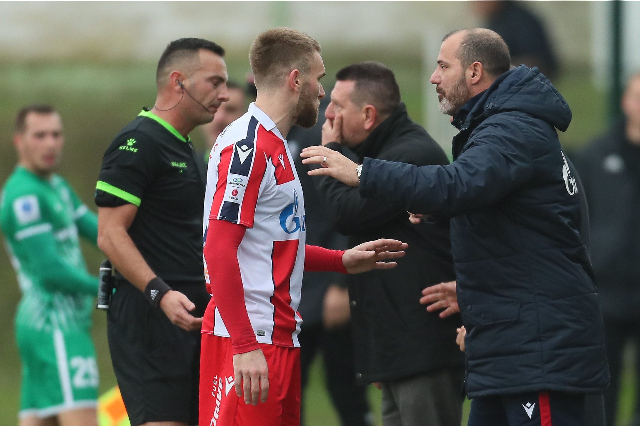 KATAI HET-TRIKOM ZAPRETIO LUDOGORECU! Zvezda se naljutila, pa razbila Mladost, pukla petarda u Lučanima! (VIDEO)