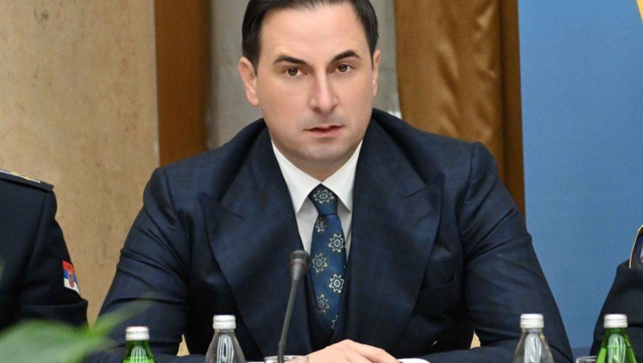 POLICIJSKA UPRAVA BEOGRAD POHVALJENA-ODLIČNI REZULTATI Rasvetlila najteže slučajeve