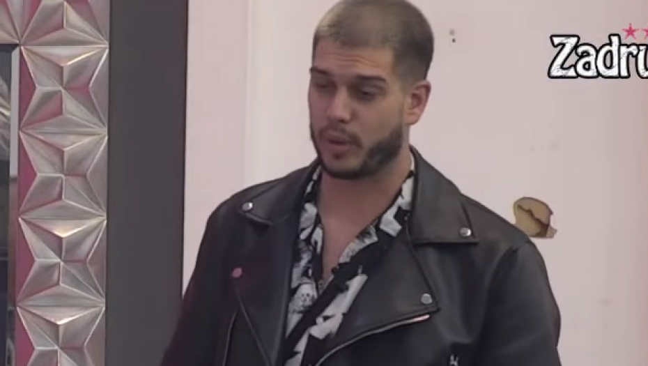 ONA JE SILOS ZA PUNJENJE, GADI MI SE! Dejan Dragojević nikad brutalnije ponizio Dalilu nakon zvaničnog razvoda, nije birao reči za bivšu suprugu!