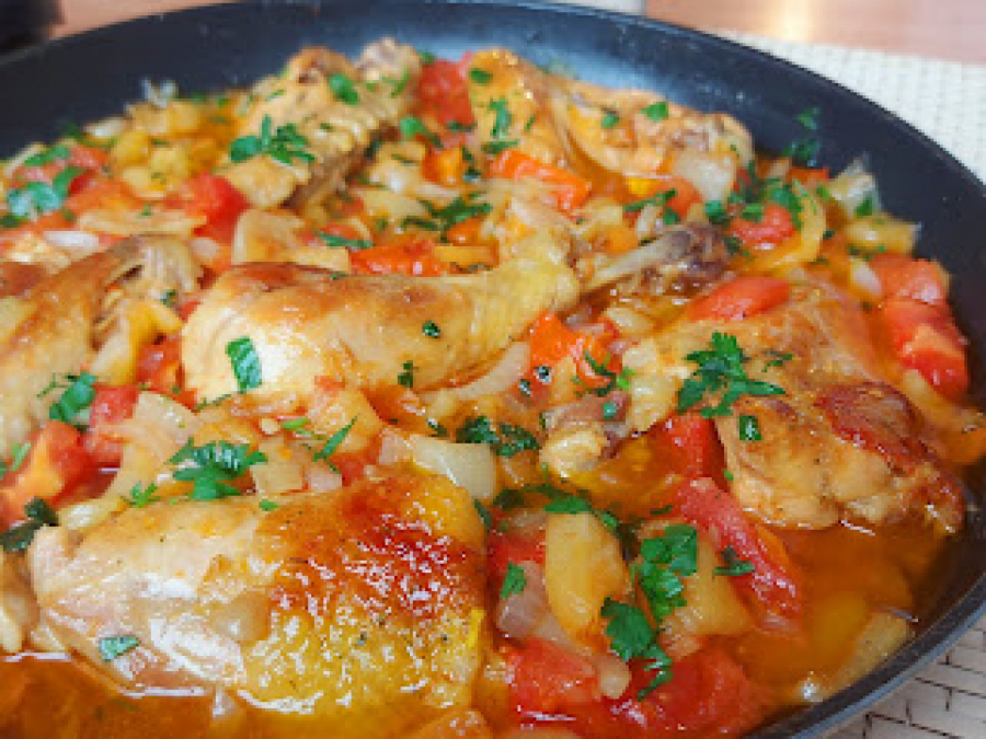 JELO KOJE GREJE STOMAK I DUŠU Piletina u satarašu, neopisivo dobro (VIDEO)