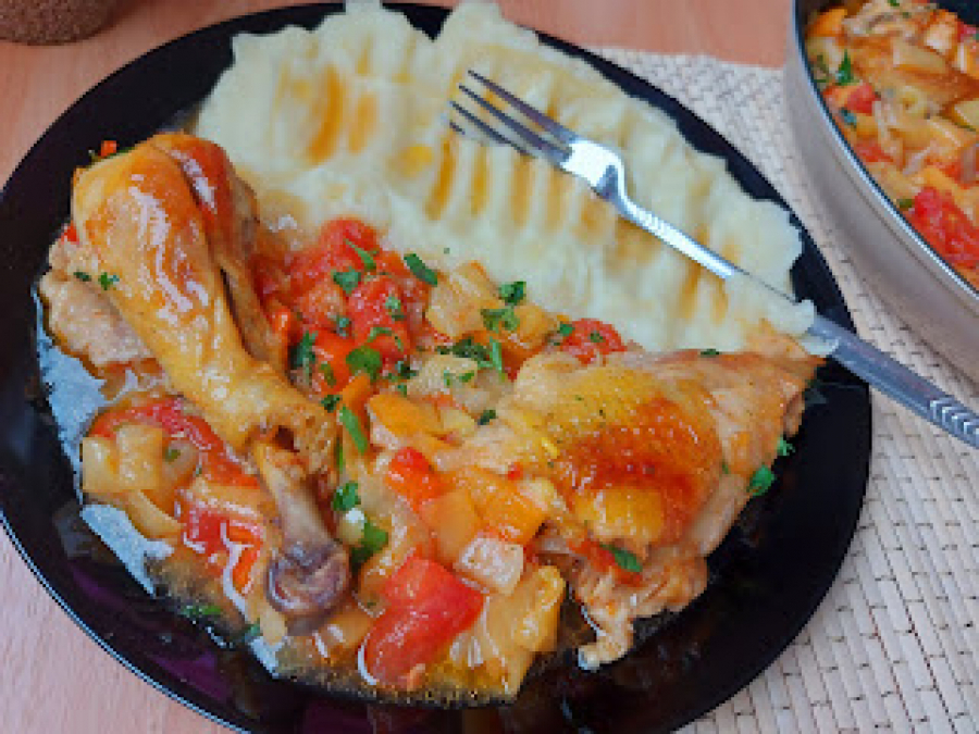 JELO KOJE GREJE STOMAK I DUŠU Piletina u satarašu, neopisivo dobro (VIDEO)