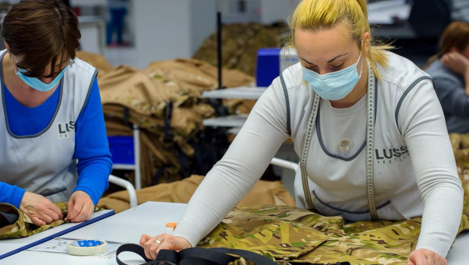 DOMAĆI TEKSTILCI SKLAPAJU NOVE POSLOVE Izvoz srpskog tekstila vredan milijardu dolara