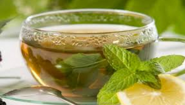RUSKI TRAVAR JUROVSKI PREPORUČUJE: Ovaj PRIRODNI čaj sa DVE biljke REŠAVA ozbiljne PROBLEME!