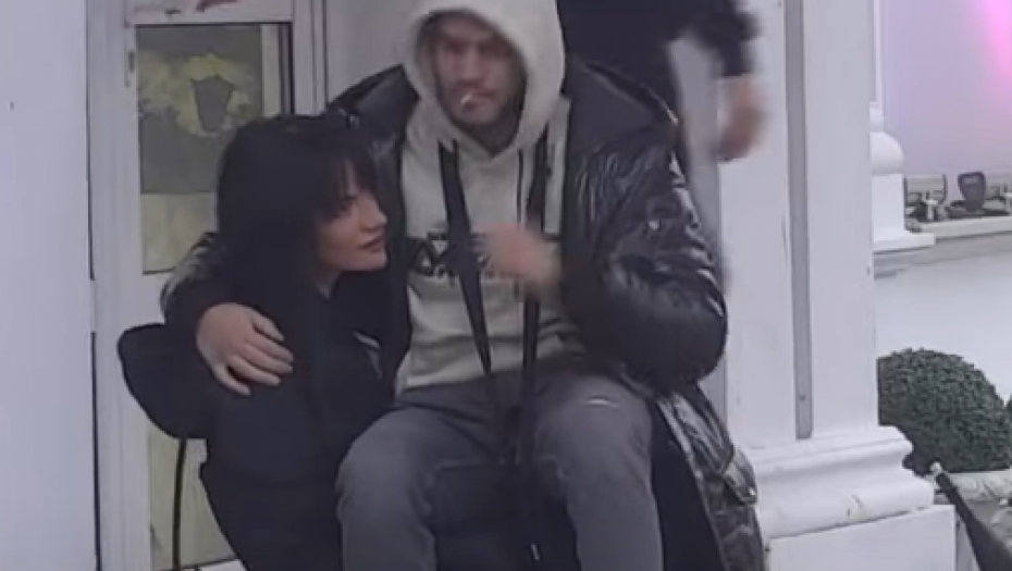 POMOGAO SI MI DA IZAĐEM IZ DEPRESIJE, CVETAM Tara priznala Dejanu da je uz njegovu pomoć zaboravila Mateju, ali da joj ukućani stvaraju pritisak zbog njihovog bliskog odnosa!