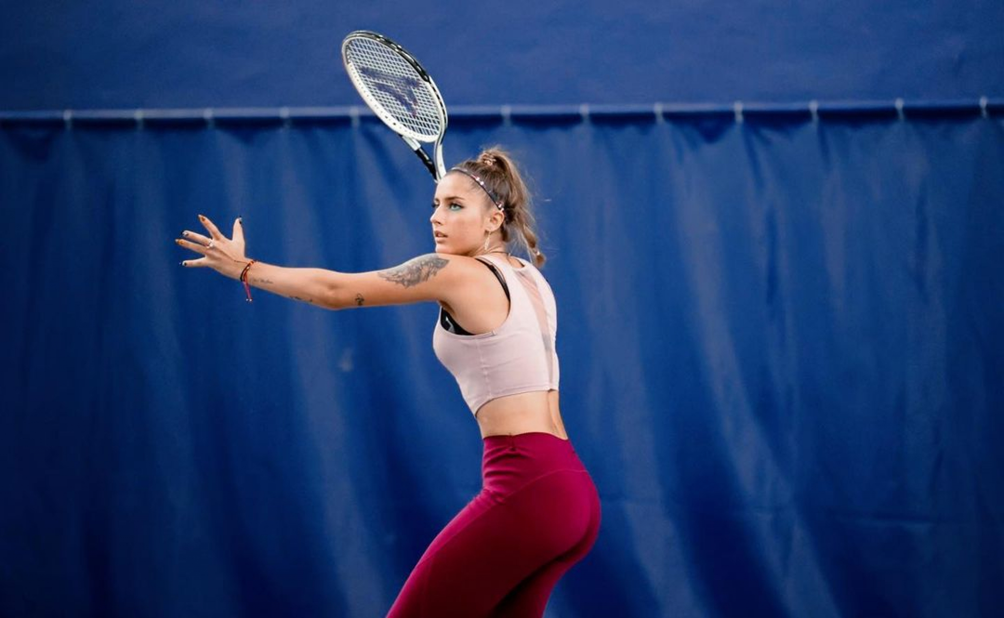 OBOŽAVA NOVAKA I SRBIJU, A SADA JE SVIMA ZAPUŠILA USTA Lepa Andrea za Alo! pred Vimbldon, ima jednu posebnu poruku za Đokovića i hejtere (FOTO)