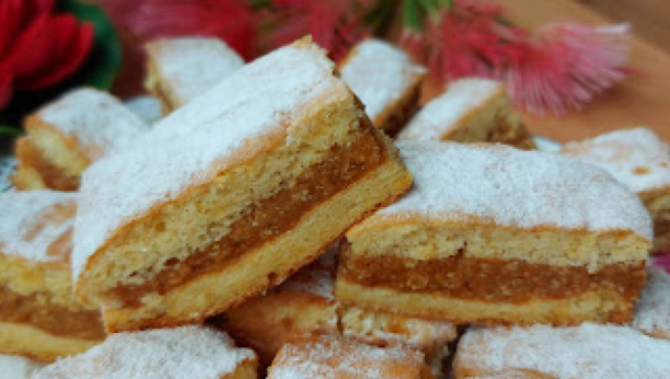 MEKANI KAO PENA: Sjajni kolači sa džemom i keksom!