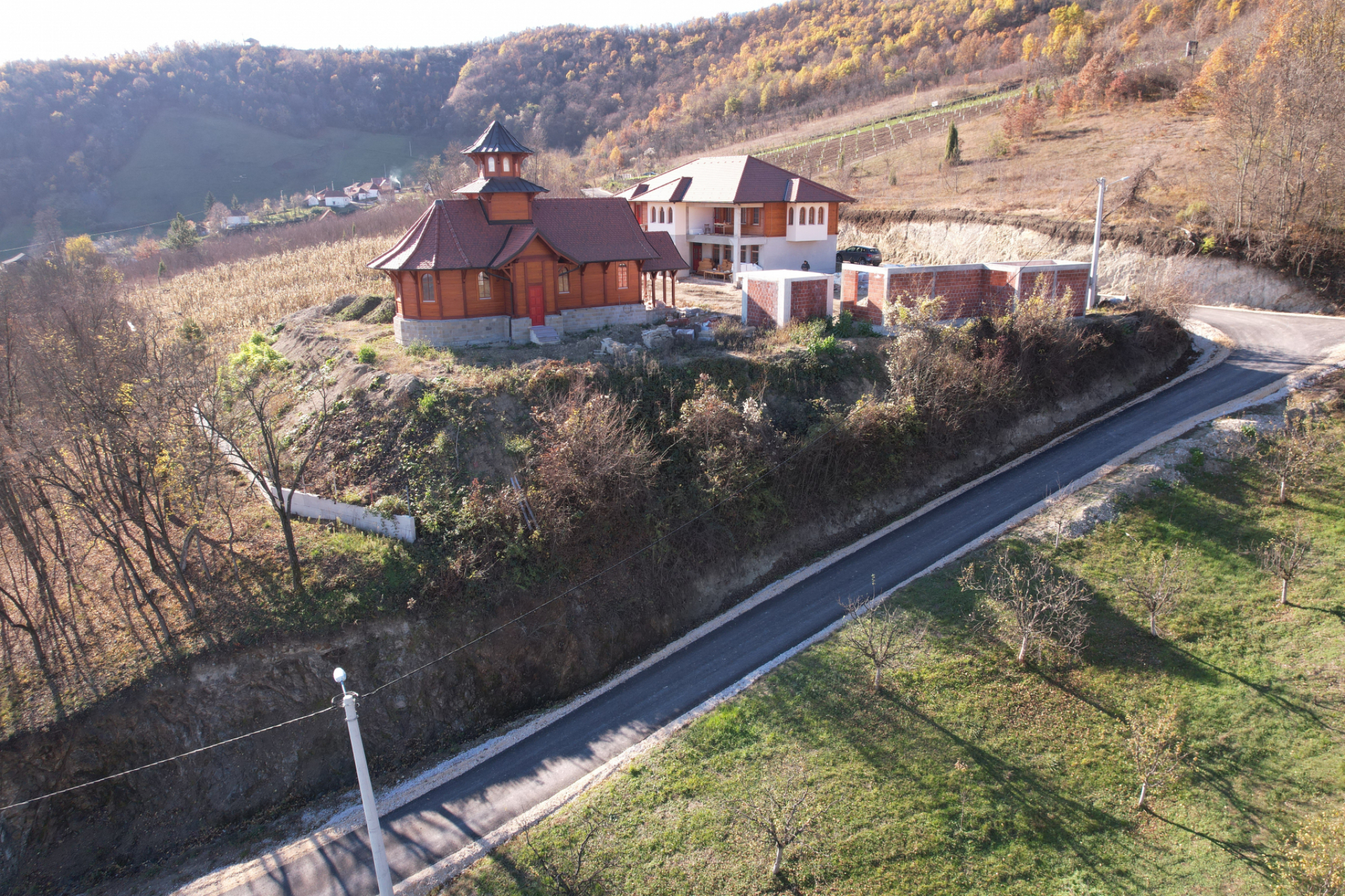 OVO JE BILA POSLEDNJA ŽELJA PATRIJARHA SRPSKOG IRINEJA Evo kako danas izgleda BOGOMOLJA izgrađena u njegovu čast (VIDEO)