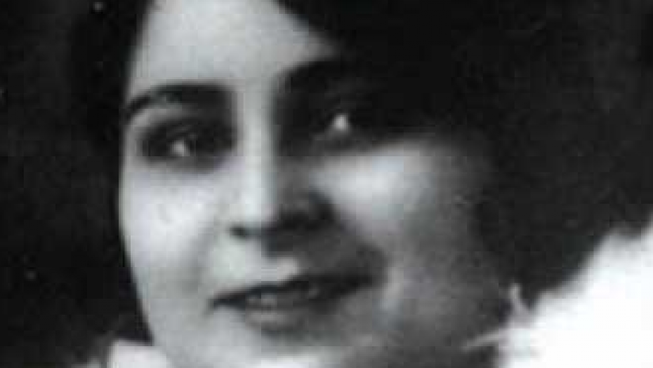 OVO RETKO KO ZNA! Evo ko je bila prva estradna zvezda u Srbiji, oko nje su se muškarci otimali, koncerti su bili posećeniji od utakmica, a onda je tragedija promenila sve