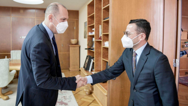 Veliki uspeh naše zemlje: Lek protiv korone dobijamo prvi u svetu, zajedno sa SAD, Engleskom i Australijom