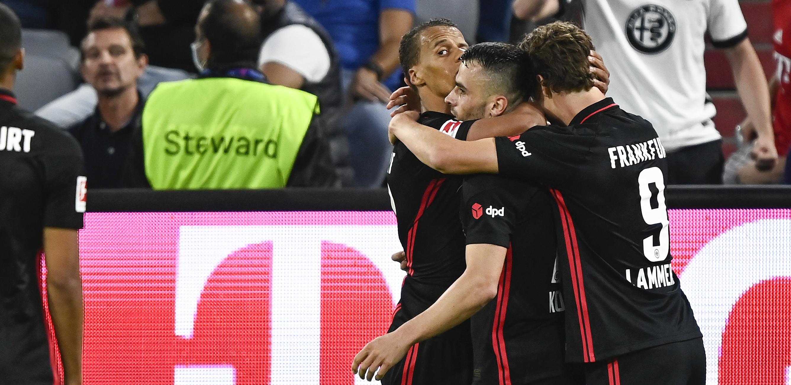 SA KOSTIĆEVIM PEČATOM Ajntraht u seriji, Filip junak (VIDEO)