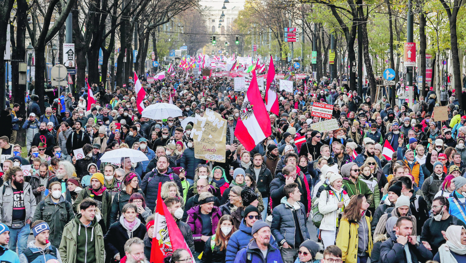 AUSTRIJSKI PARLAMENT ODLUČIO Lokdaun se produžava!