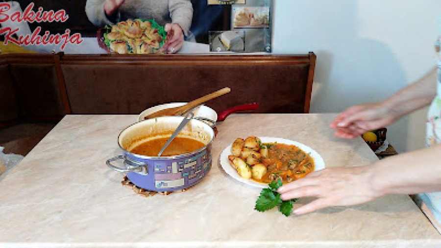 FANTASTIČNO VARIVO NA BOSANSKI NAČIN Pikantan gulaš, preukusan, a podiže snagu do maksimuma (VIDEO)