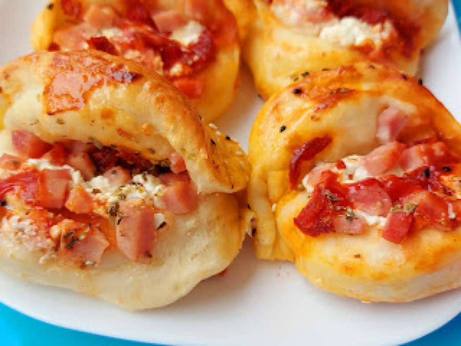 OSVOJIĆE VAS NA PRVI ZALOGAJ Pica pancerote, hrskave, sa izvanrednim nadevom (VIDEO)