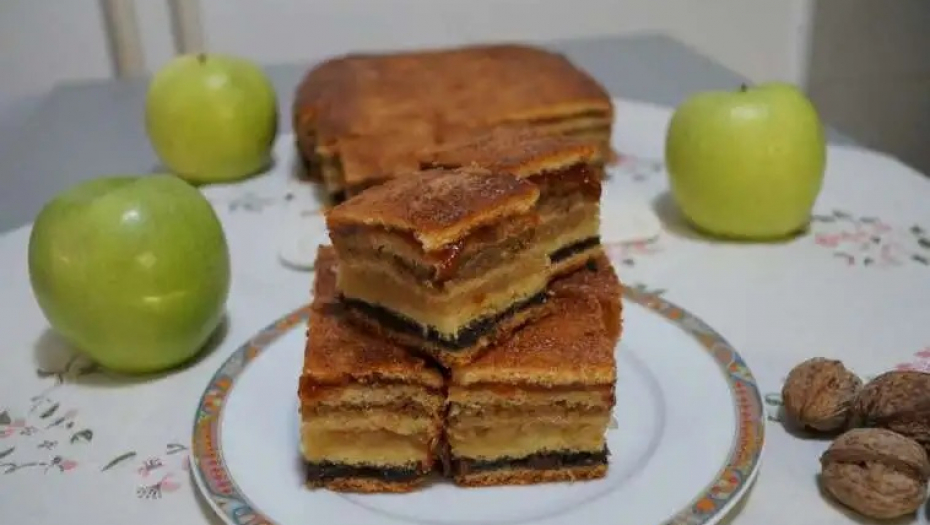 UNIKATAN RECEPT ZA FANTASTIČNU POSLASTICU Bakina slatka pita sa 4 fila, ukus porodične idile