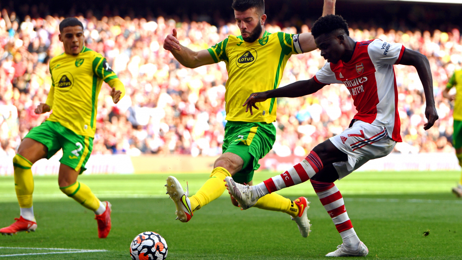 HAOS U PREMIJER LIGI! Klub promenio grb i izazvao gnev navijača! (FOTO)