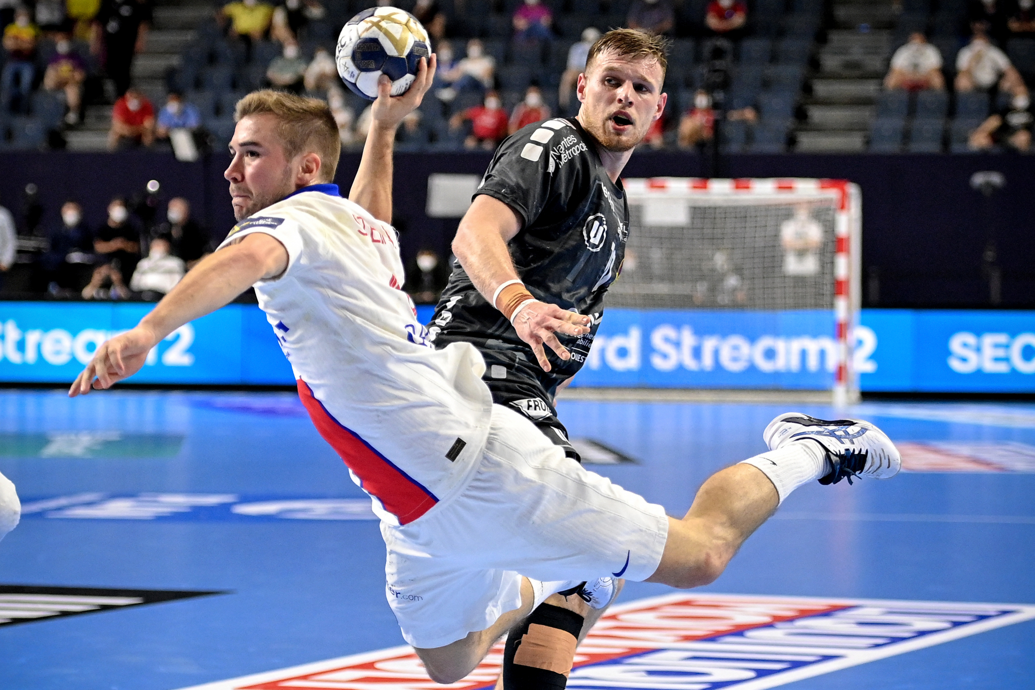 VOLI ĐOKOVIĆA, IGRAO ZA FRANCUSKU, A SADA POJAČAO SRBIJU! Dragan Pešmalbek otkriva zašto je promenio nacionalni dres, šta misli o Noletu i kako mu ide srpski jezik!