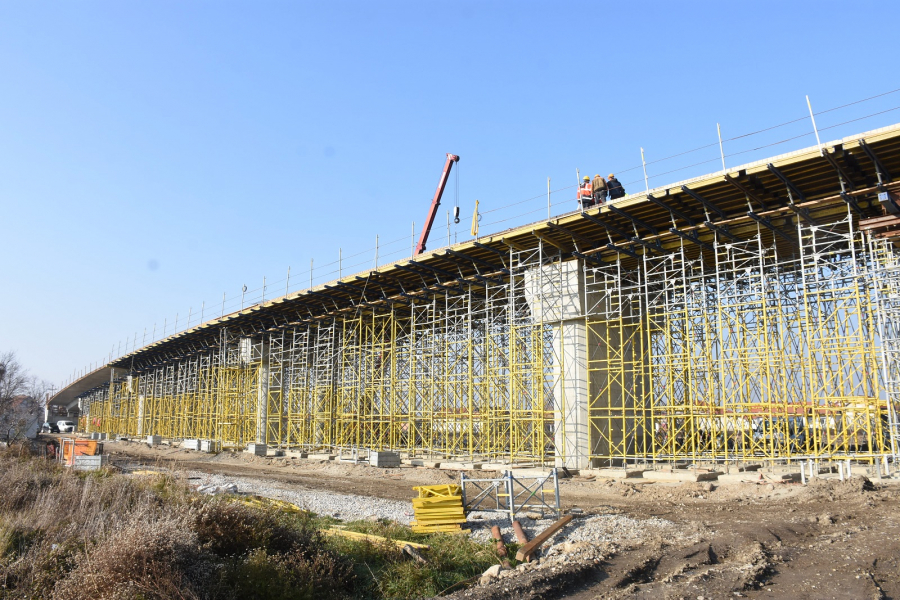 PRI KRAJU RADOVI NA IZGRADNJI PRUŽNOG PRELAZA U BATAJNICI Grad Beograd izdvojio 6 miliona evra