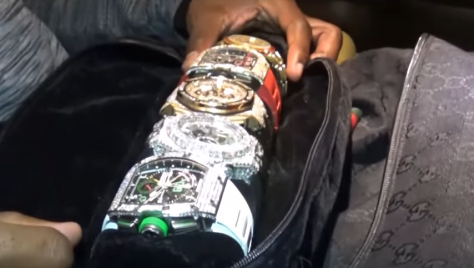 OVO SU NAJSKUPLJI SATOVI KOJE NOSE SPORTISTI! Slavni bokser bez konkurencije, Novak Đoković nije ni među deset (FOTO, VIDEO)