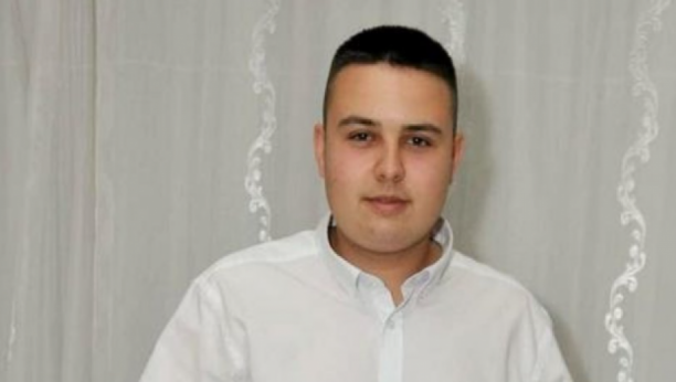 ZAR IZ NOVINA DA SAZNAMO DA NAM JE SIN NASTRADAO? Porodica Miloša Sakovića skrhana bolom, otac kaže – Bio je dete kakvo se poželeti može