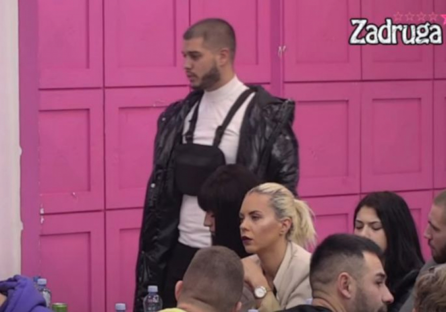 DALILA SAZNALA ZA OČEVU REAKCIJU! Zadrugarka slomljena svalila svu krivicu na Dejana, Dragojević joj momentalno odbrusio i sasuo sve u lice!