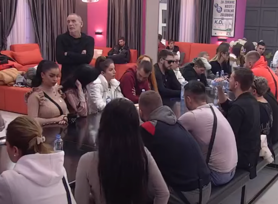 IZIGRANA SAM I PRODATA Dalila otkrila kako se oseća zbog Careve izdaje, pa je Mensur urnisao komentarom za osećanja Filipa!