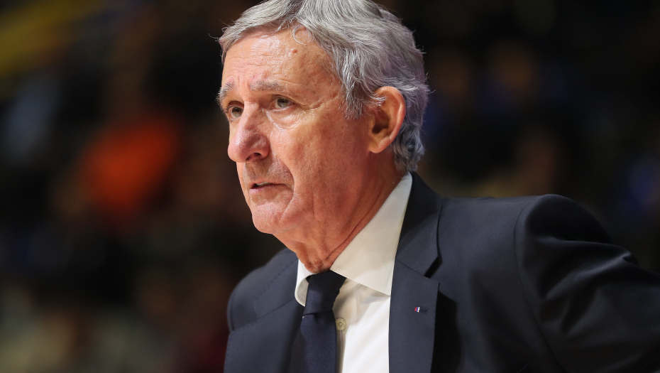 SVIMA JE NEDOSTAJAO! Kari se vratio i napravio šou, a razlog za to je - STOLICA! (VIDEO)