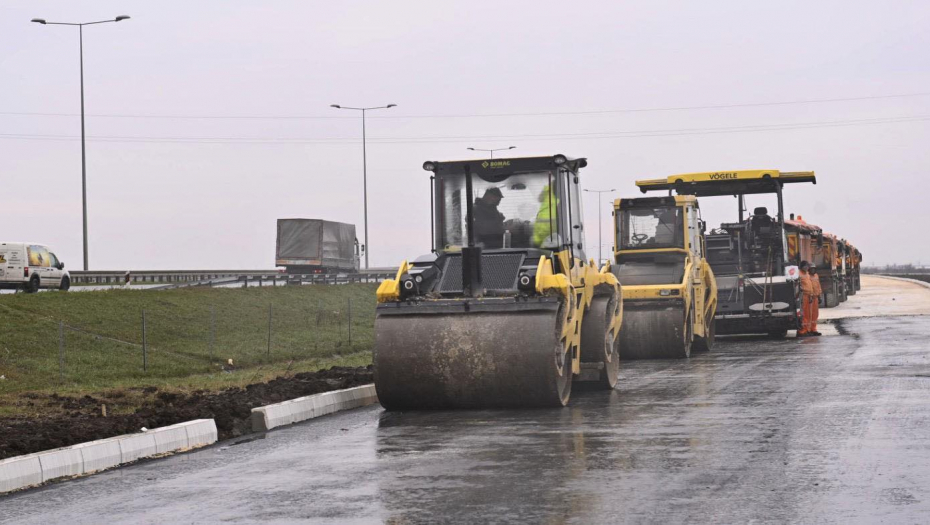 ZAMENIK GRADONAČELNIKA NA RADOVIMA U BATAJNICI Gradimo obilaznicu za građane Šangaja