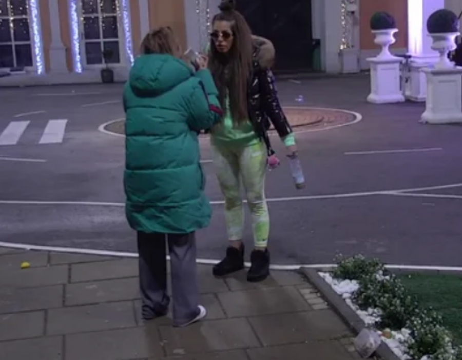 IMAŠ LI TI BAR MALO LJUDSKOSTI? Sandra i Dalila oči u oči posle svega, Rešićeva se rasplakala zbog Dejana pa se obrušila na njegovu bivšu ženu