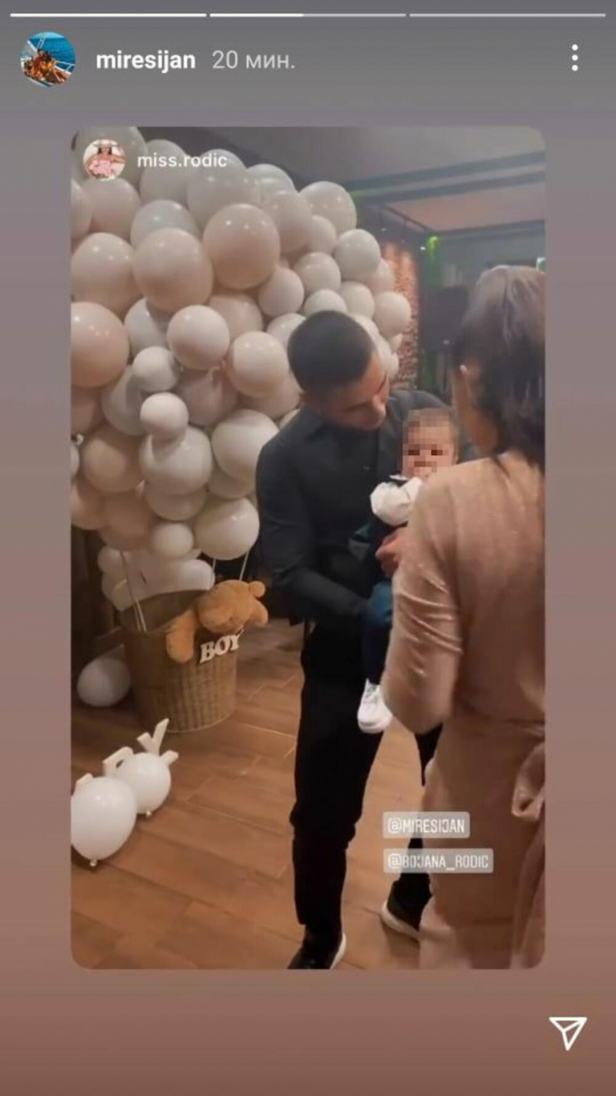 SLAVLJE U SURČINU Bojana i Mirko Šijan krstili sina, ovako se provode nakon ovog obreda! (VIDEO)