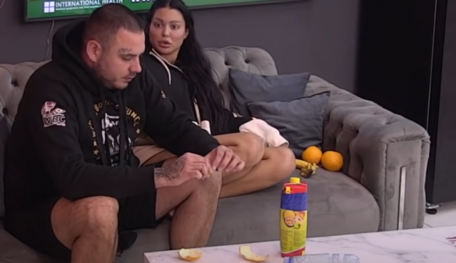 KLOŠARKO JEDNA! Brutalna svađa Cara i Maje, zadrugarki pao mrak na oči, počela da ga gađa i napravila rusvaj u Beloj kući, a potom žestoko zapretila!