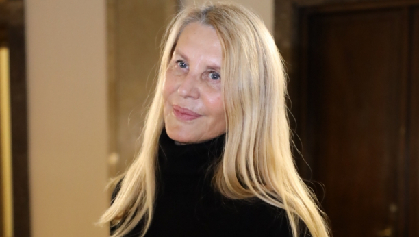 BILA SAM SILOVANA, NISAM PRIJAVILA ZBOG RODITELJA! Verica Rakočević o traumama iz detinjstva, a strašne scene i danas ne može da zaboravi