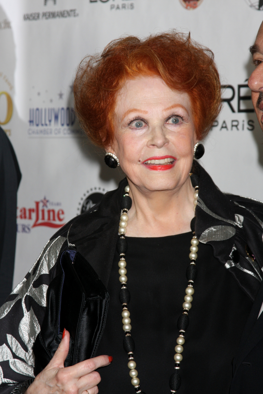 NEOPISIVA TUGA! Preminula legendarna glumica, svet u suzama!