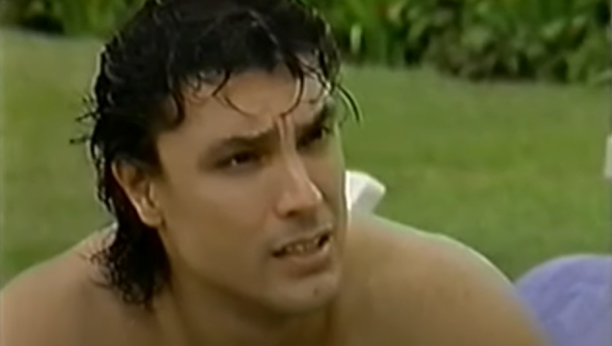 LJUBIO JE KASANDRU, A DAME SU "UMIRALE" ZA NJIM Popularni GLUMAC je ušao u SEDMU deceniju, i izgleda FANTASTIČNO, posebno BEZ MAJICE! (FOTO)