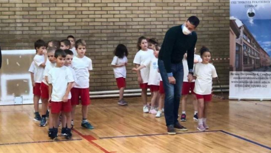 MINISTAR UDOVIČIĆ POSETIO APATIN I SOMBOR: Nastavljamo sa ulaganjima u popularizaciju i razvoj sporta na lokalu!