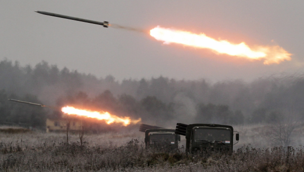 RAT KUCA NA VRATA! Britanija šalje Ukrajincima novi raketni sistem (VIDEO)