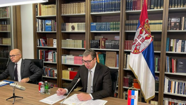 VUČIĆ SE OGLASIO PRED VANREDNO OBRAĆANJE Pomenuo šta je Putin uradio
