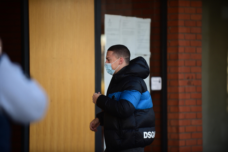 BAKA PRASE NA SUDU Jutjuber jutros došao na ročište, usred po*no skandala pojavio se u Palati pravde!