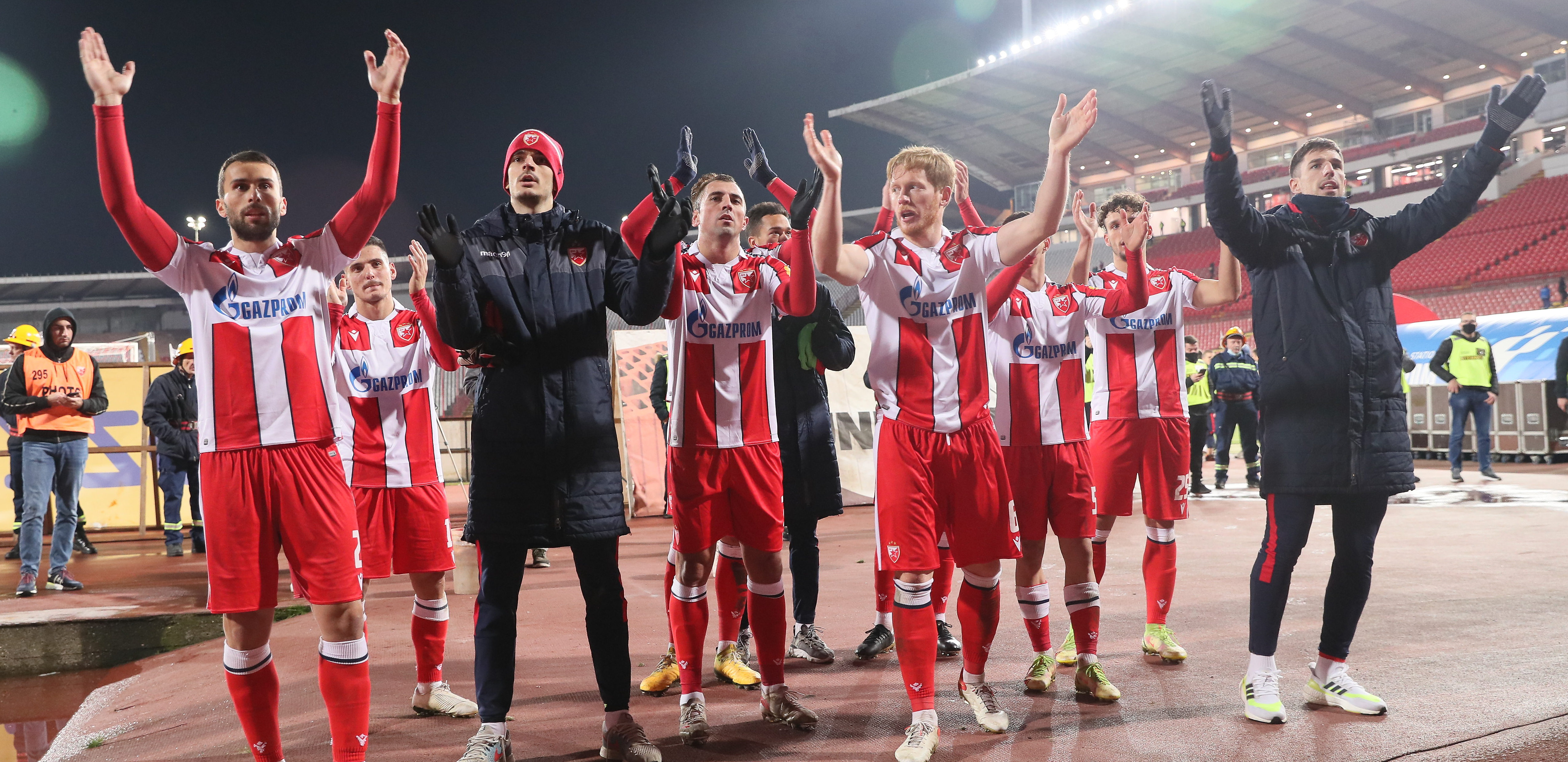 JOŠ JEDAN FUDBALER NAPUŠTA "MARAKANU" Arapi došli po napadača Zvezde!