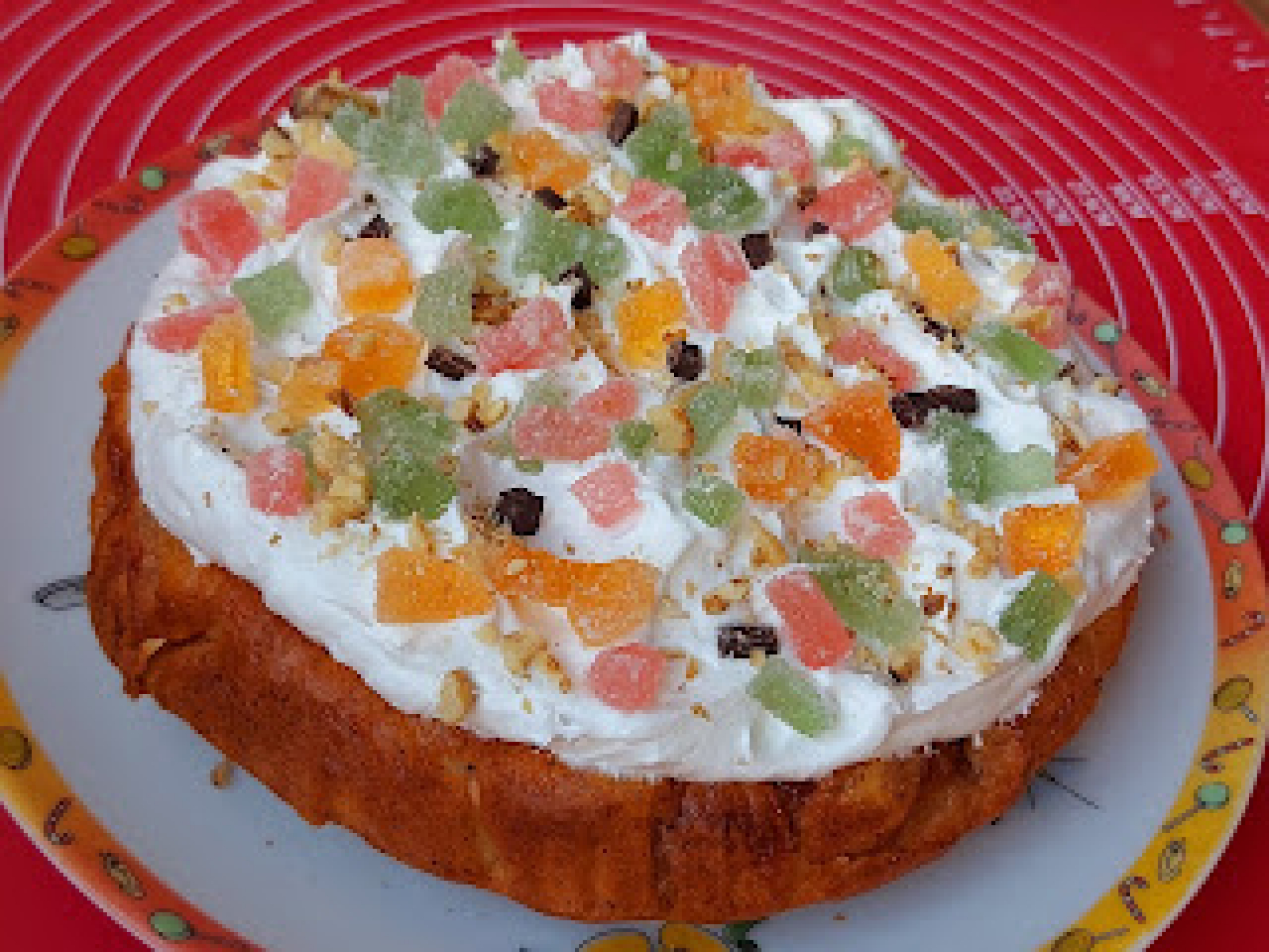 FANTASTIČNA JESENJA POSLASTICA Kolač sa jabukama, sa savršeno ukusnim prelivom (VIDEO)