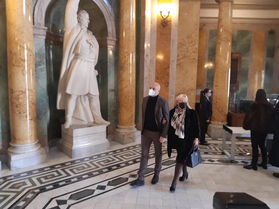 ŠAULIĆI STIGLI NA KOMEMORACIJU POSVEĆENU MRKI Decenijama su prijatelji s njim, a pored Šabana će i počivati!