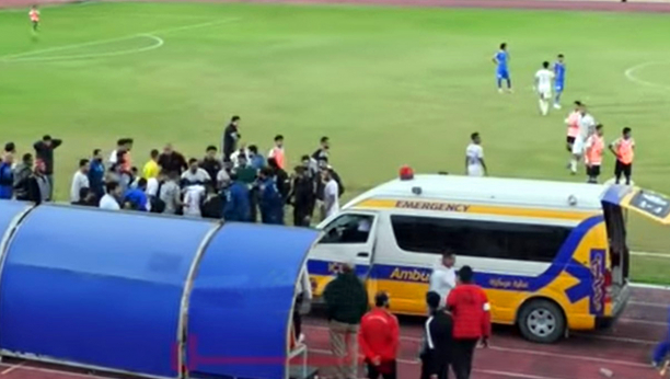 NEZAPAMĆENA TRAGEDIJA Slavio gol u nadoknadi, pa preminuo pred očima celog stadiona (VIDEO)