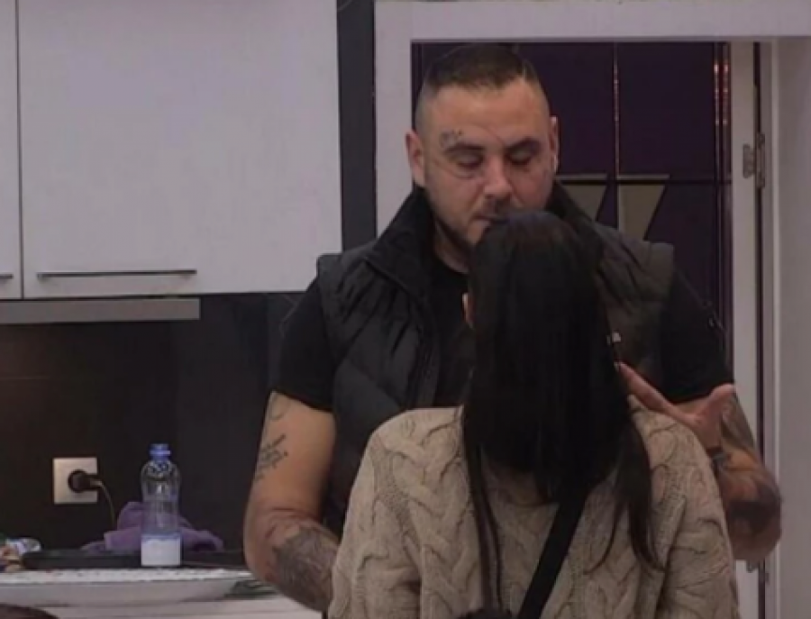 MAJA ISPOLIVALA CARA, ON POČEO DA PLAČE! Haos u Beloj kući, Filip ponizio Marinkovićevu nikad gore, priznao emocije prema Dalili i zajecao!