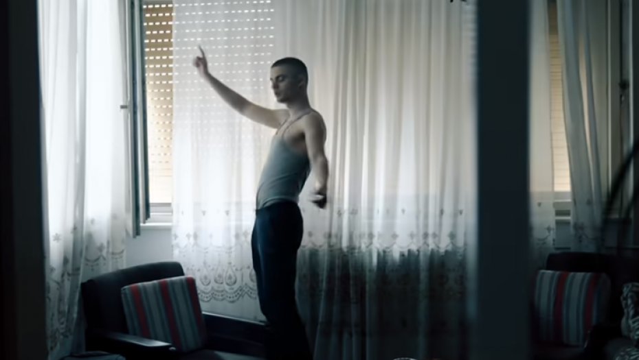 DRAMA NA DOČEKU Evo koji pevač je pevao na splavu KOJI JE POTONUO (VIDEO)