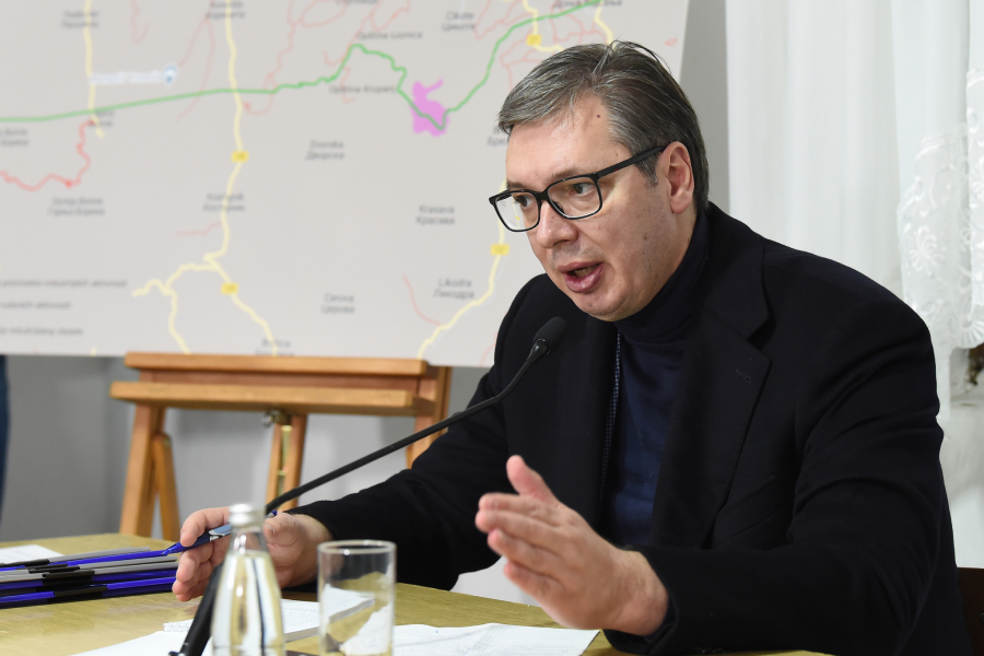 PREDSEDNIK VUČIĆ RAZGOVARAO SA MEŠTANIMA GORNJIH NEDELJICA Tražićemo od Rio Tinta da ne računaju samo na profit, već na zdravlje ljudi