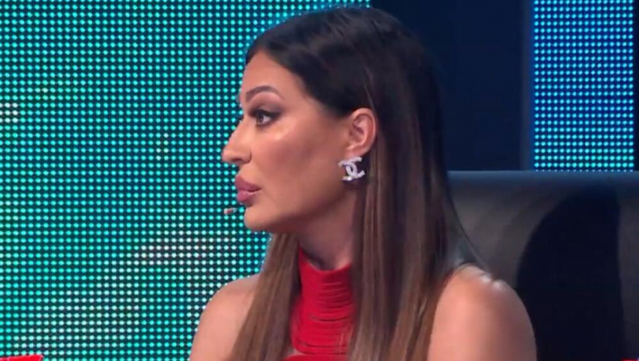 POSTOJE PSIHIJATRIJSKE USTANOVE! Ceca besna poslala brutalnu poruku, spomenula kolege i jasno stavila do znanja šta misli o ovome!