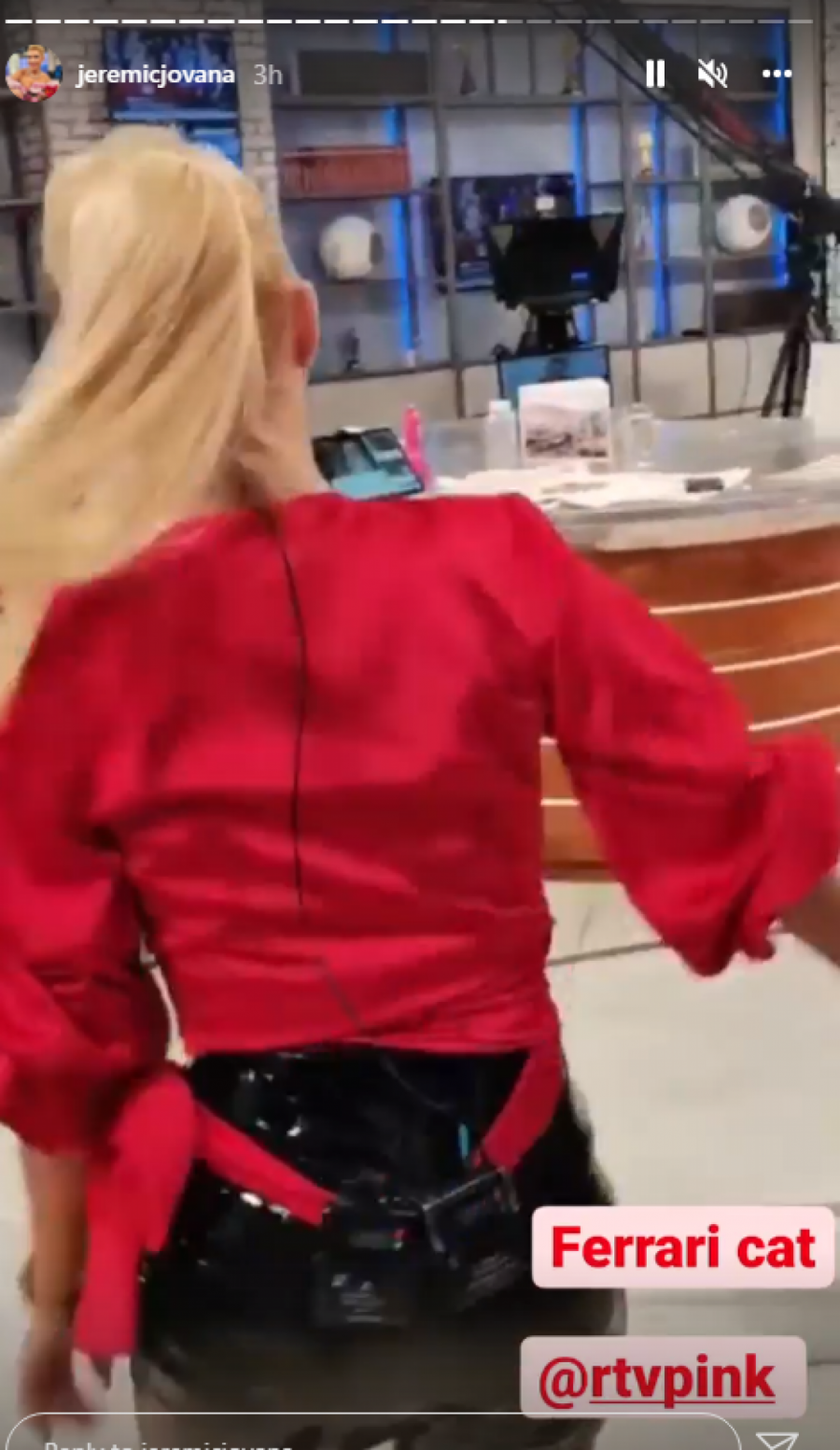 JOVANA ZAMEŠALA KUKOVIMA U JUTARNJEM! Jeremićeva zavodi goste plesom u crnom lateksu, napravila opštu pometnju u studiju!