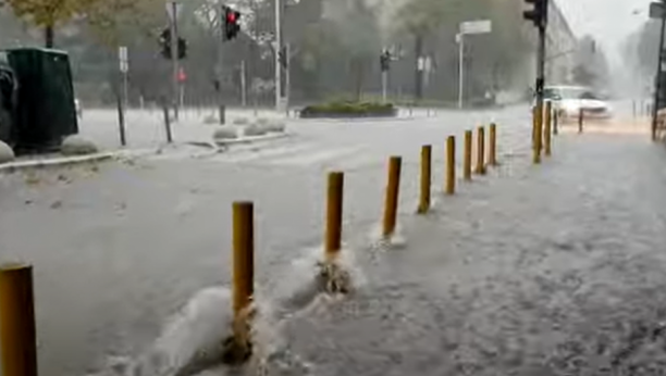 SPLIT POD VODOM Jaka kiša poplavila centar grada (VIDEO)